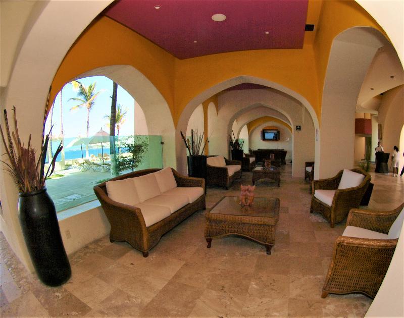Camino Real Manzanillo Hotel Exterior foto