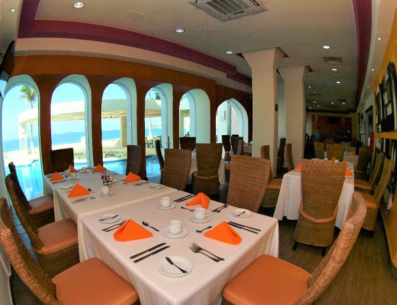 Camino Real Manzanillo Hotel Exterior foto